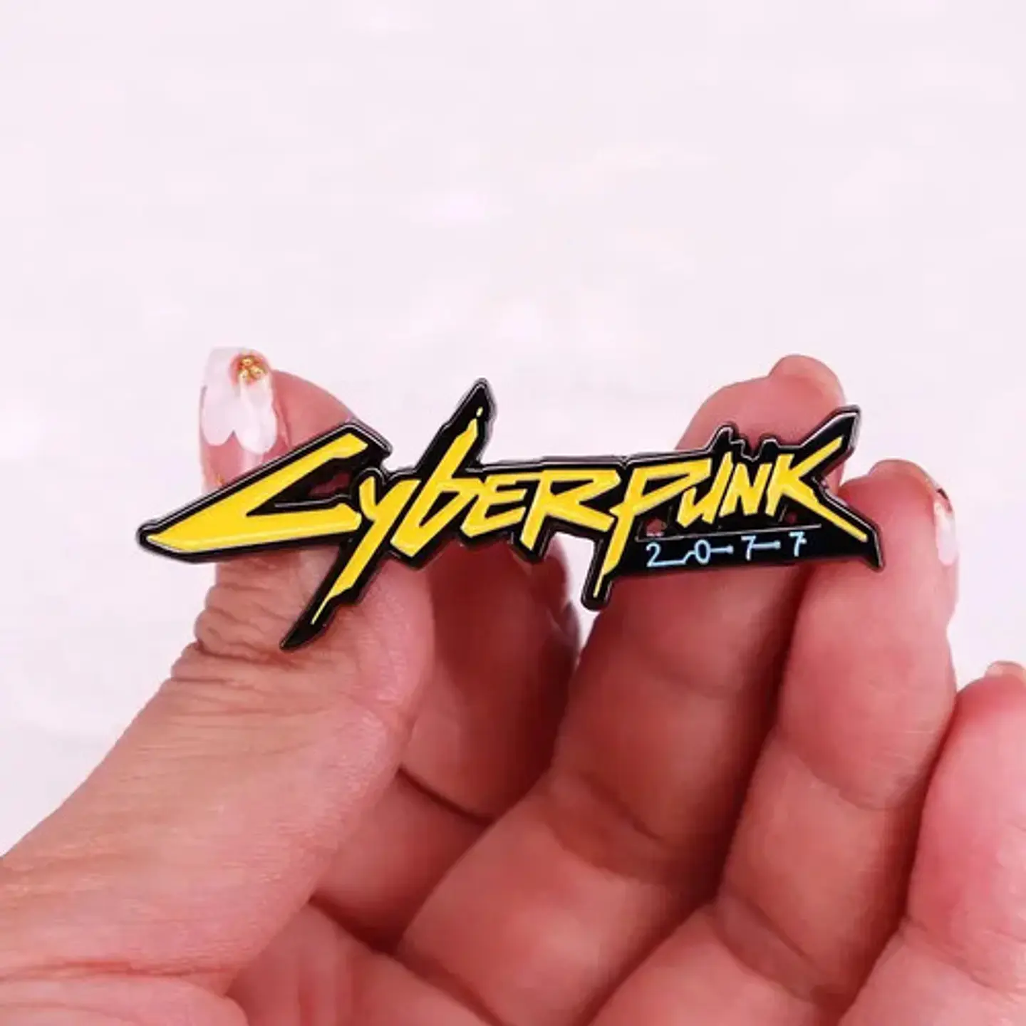 Pins De Cyberpunk 2077 / Videojuegos / Pines Metálicos  2