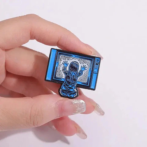 Pins De Poltergeist / Juegos Diabólicos / Broches Metálicos