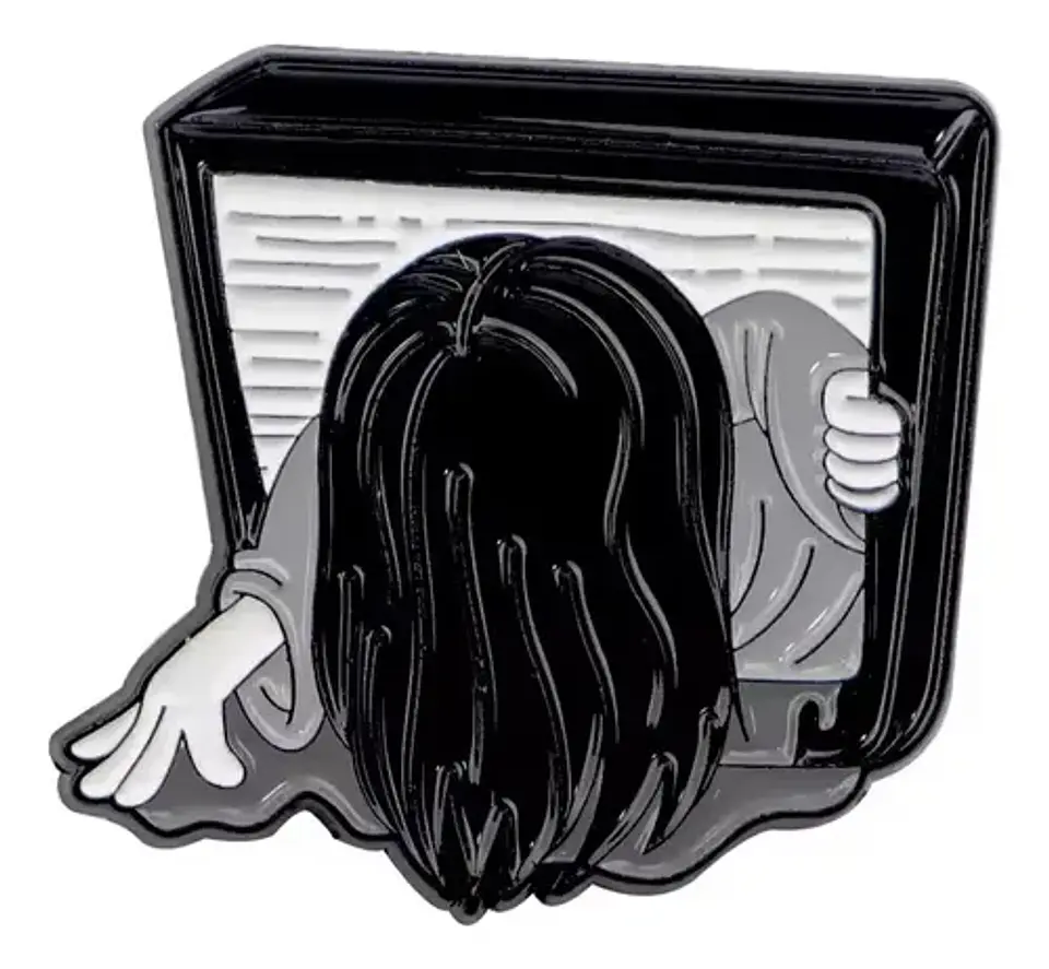 Pins De Poltergeist / Juegos Diabólicos / Broches Metálicos 7