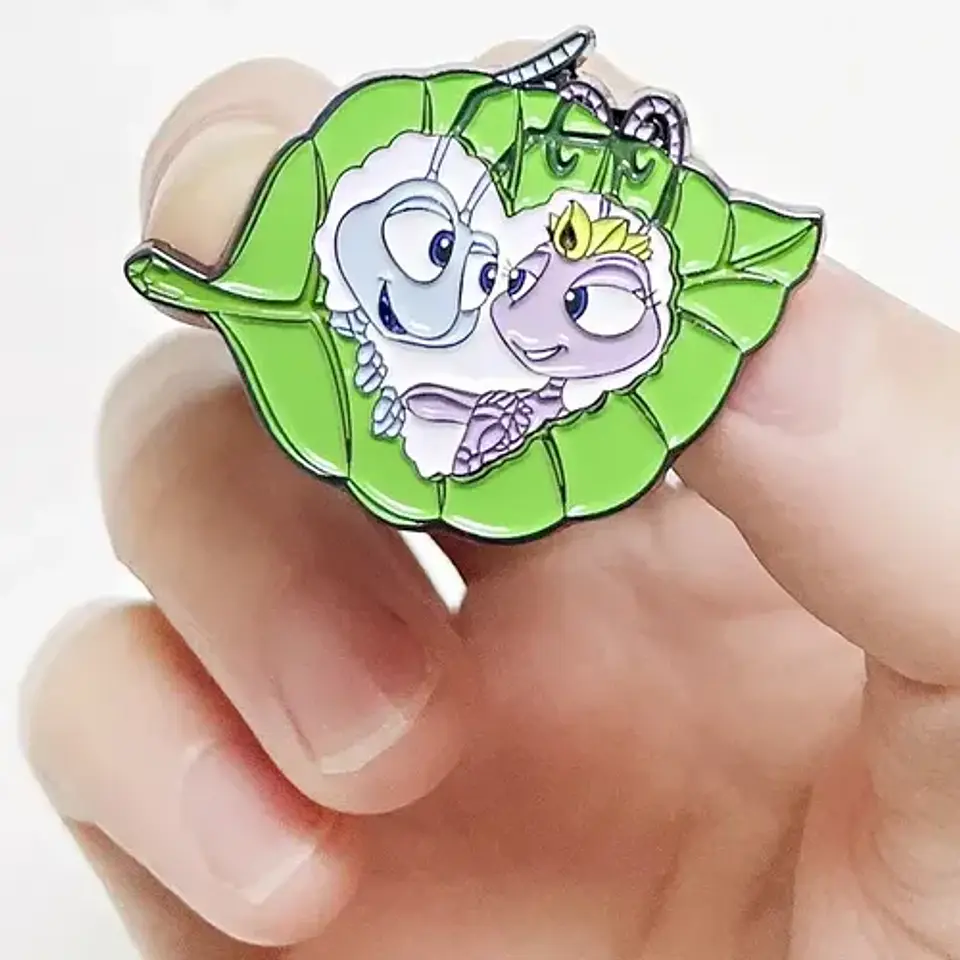 Pins De Bichos: Una Aventura En Miniatura / Pines Metálicos  3