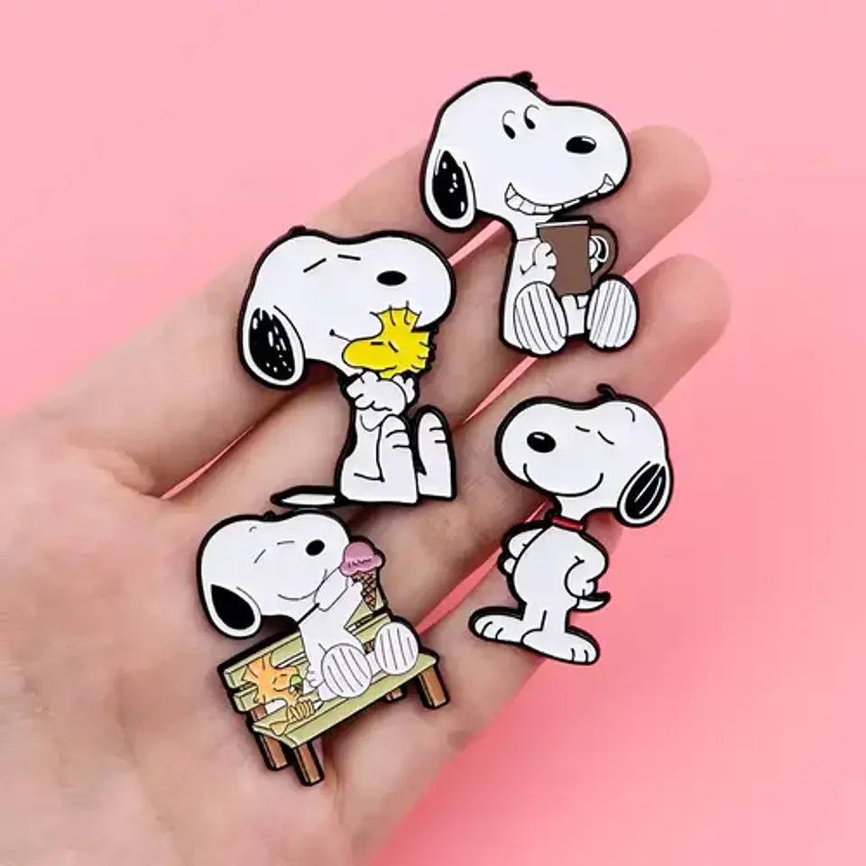 Pins De Peanuts / Snoopy / Pines Metálicos 5