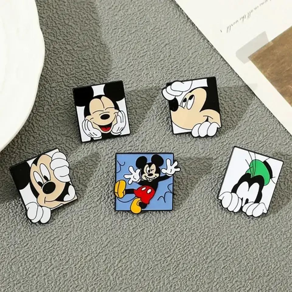 Pins De Mickey Mouse / Disney / Broches Metálicos (pines) 23