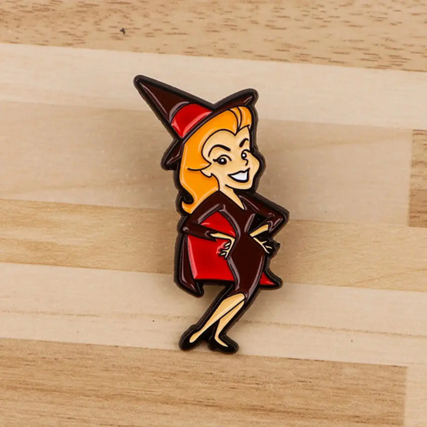 Pins De Samantha / La Hechizada / Broches Metálicos 3