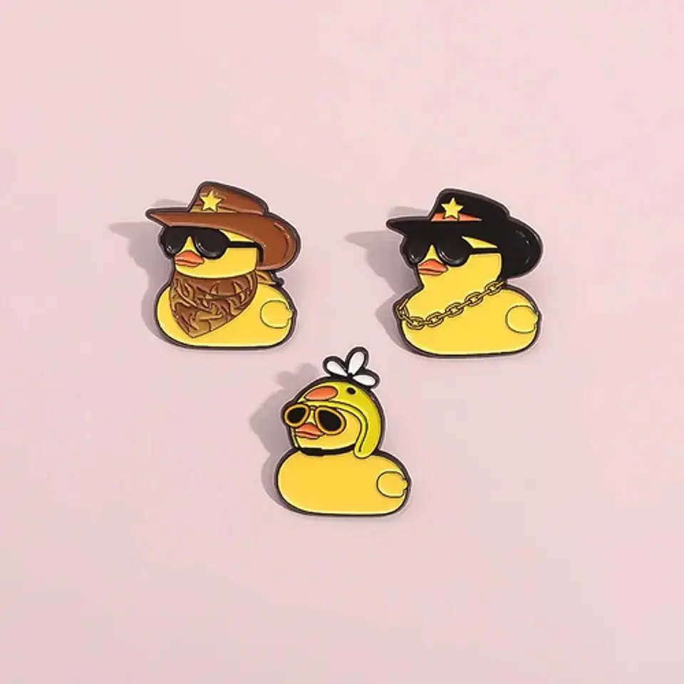 Pins De Pato Vaquero / Pato Kawaii / Broches Metálicos 4