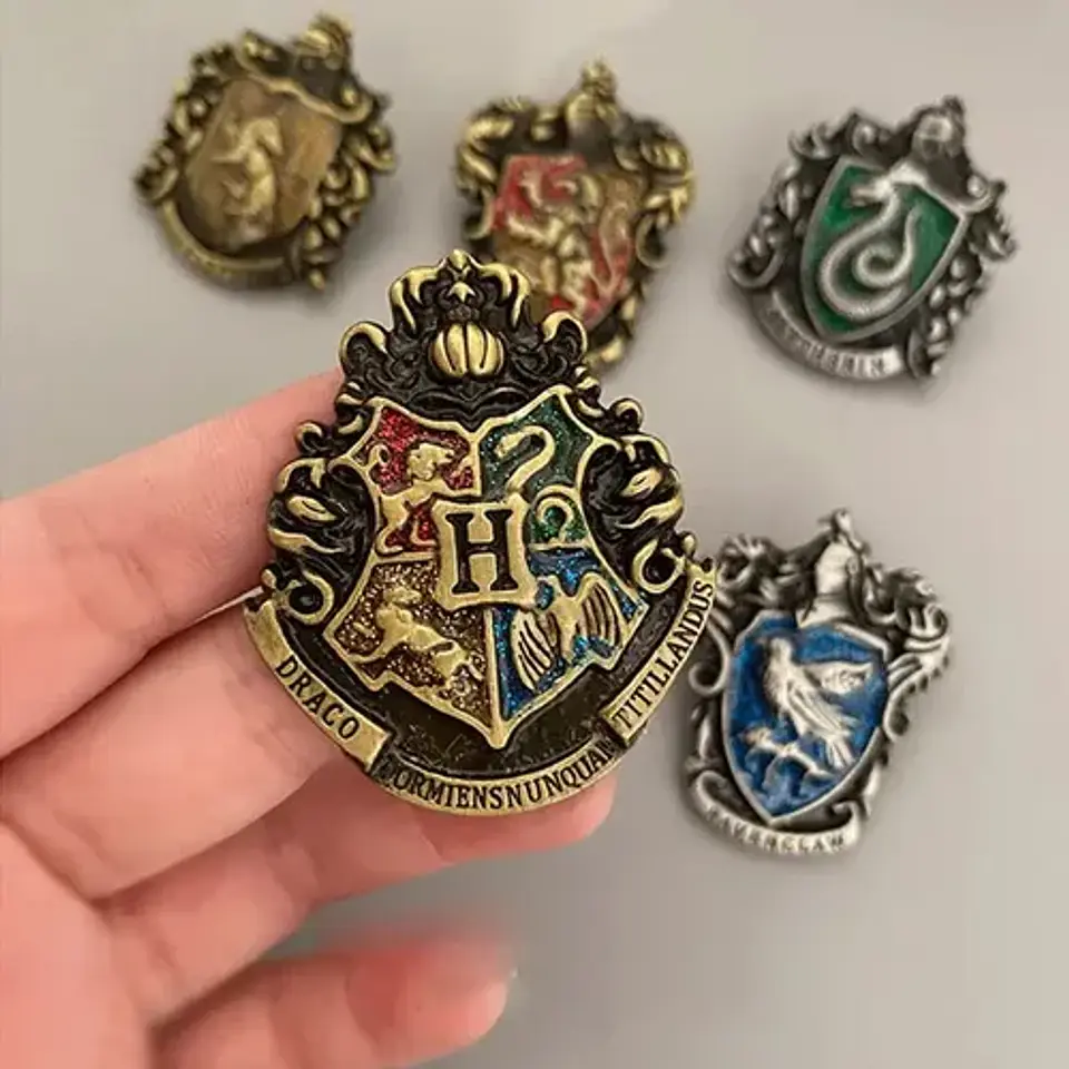 Pins De Hogwarts / Harry Potter / Broches Metálicos 17