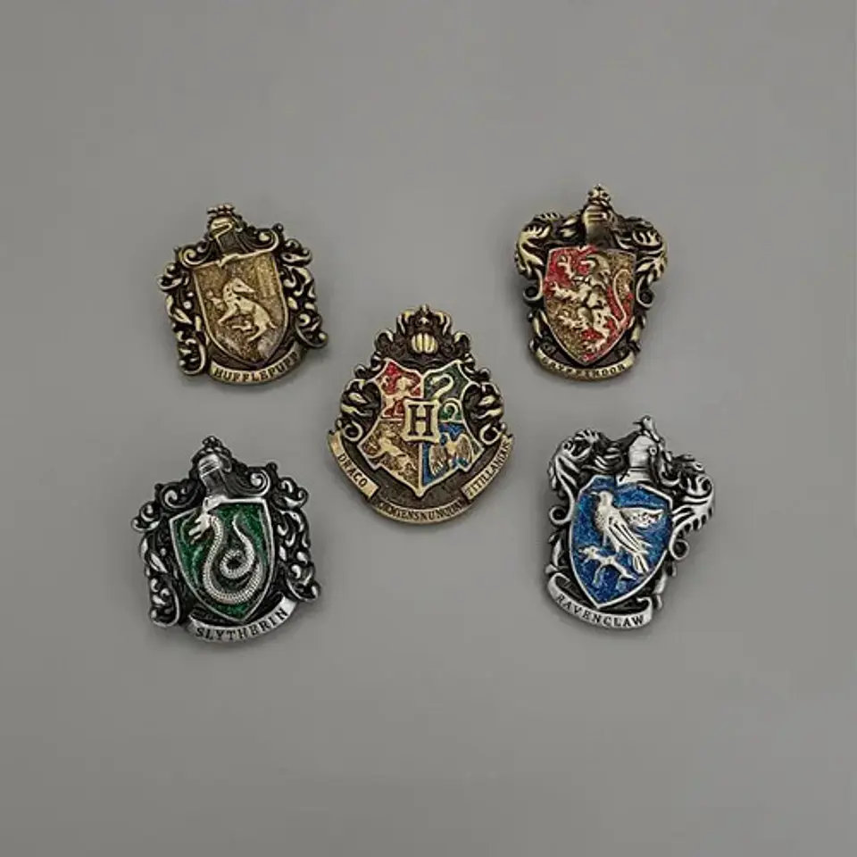 Pins De Hogwarts / Harry Potter / Broches Metálicos 26