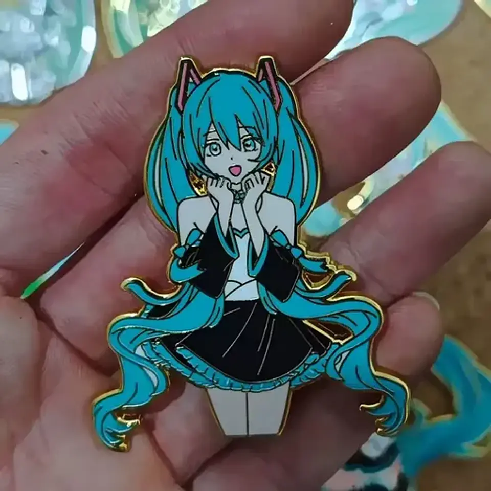 Pins De Miku Hatsune / Hatsune Miku / Broches Metalicos 14