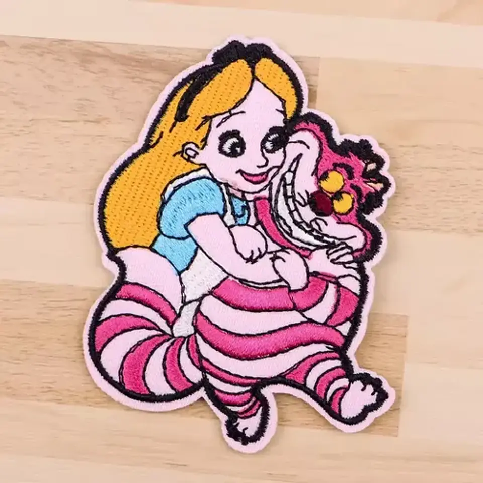 Parches Para Ropa - Alicia En El País De Las Maravillas 2