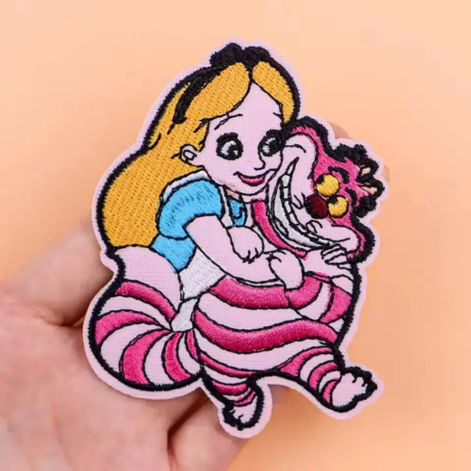 Parches Para Ropa - Alicia En El País De Las Maravillas 3