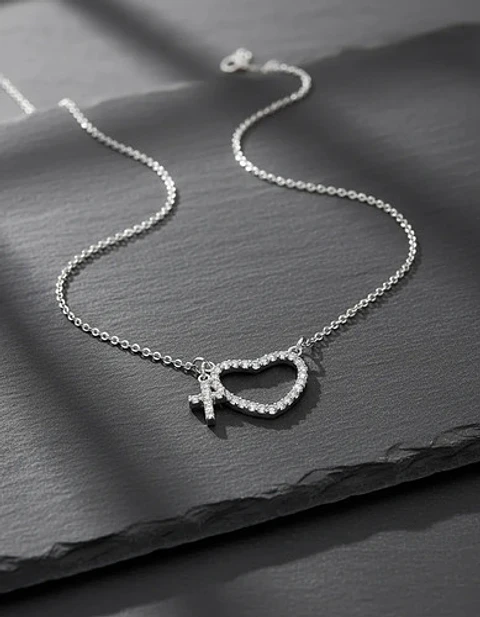 Collar De Plata Corazón Con Cruz Elegante Para Dama