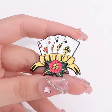 Pins De Juego De Cartas / Broches Metálicos
