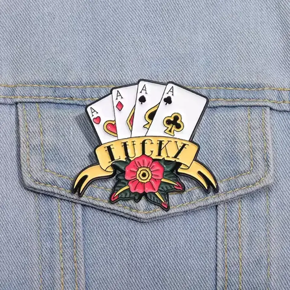 Pins De Juego De Cartas / Broches Metálicos 3