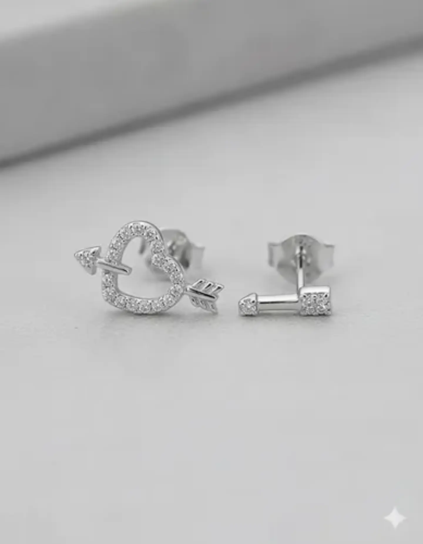 Aros De Plata 925 Diseño Corazón Flechado 4