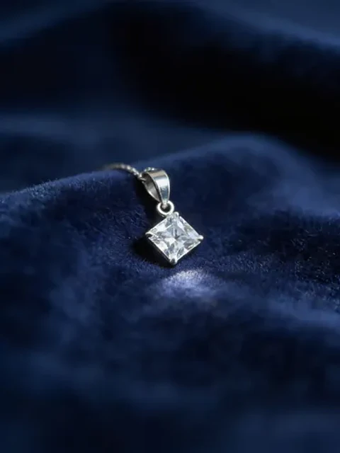 Collar Rombo Punto De Luz Plata Fina 925 Elegante Para Dama