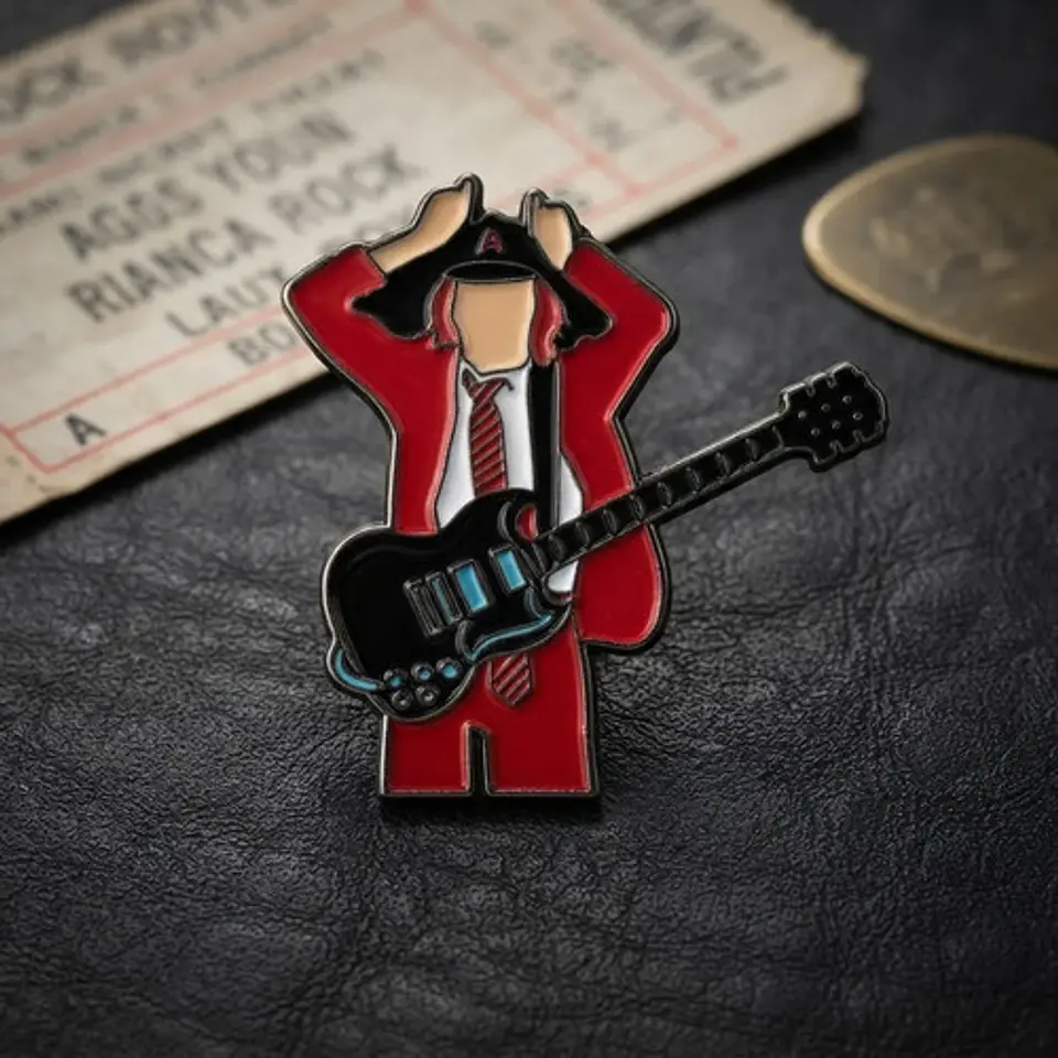 Pins De Ac/dc / Angus Young / Broches Metálicos 1