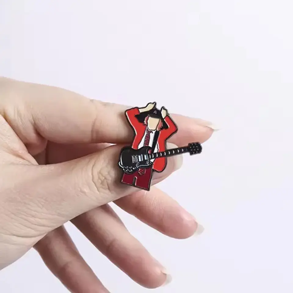 Pins De Ac/dc / Angus Young / Broches Metálicos 2