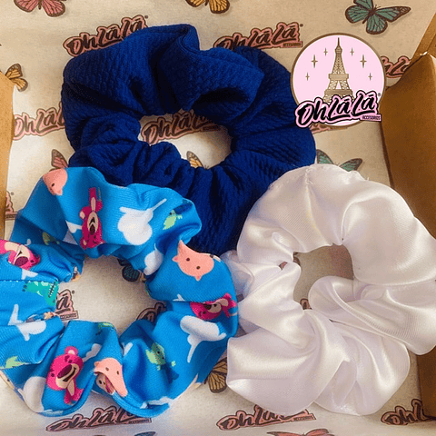   Pack scrunchies toy story/ azul/ blanco 