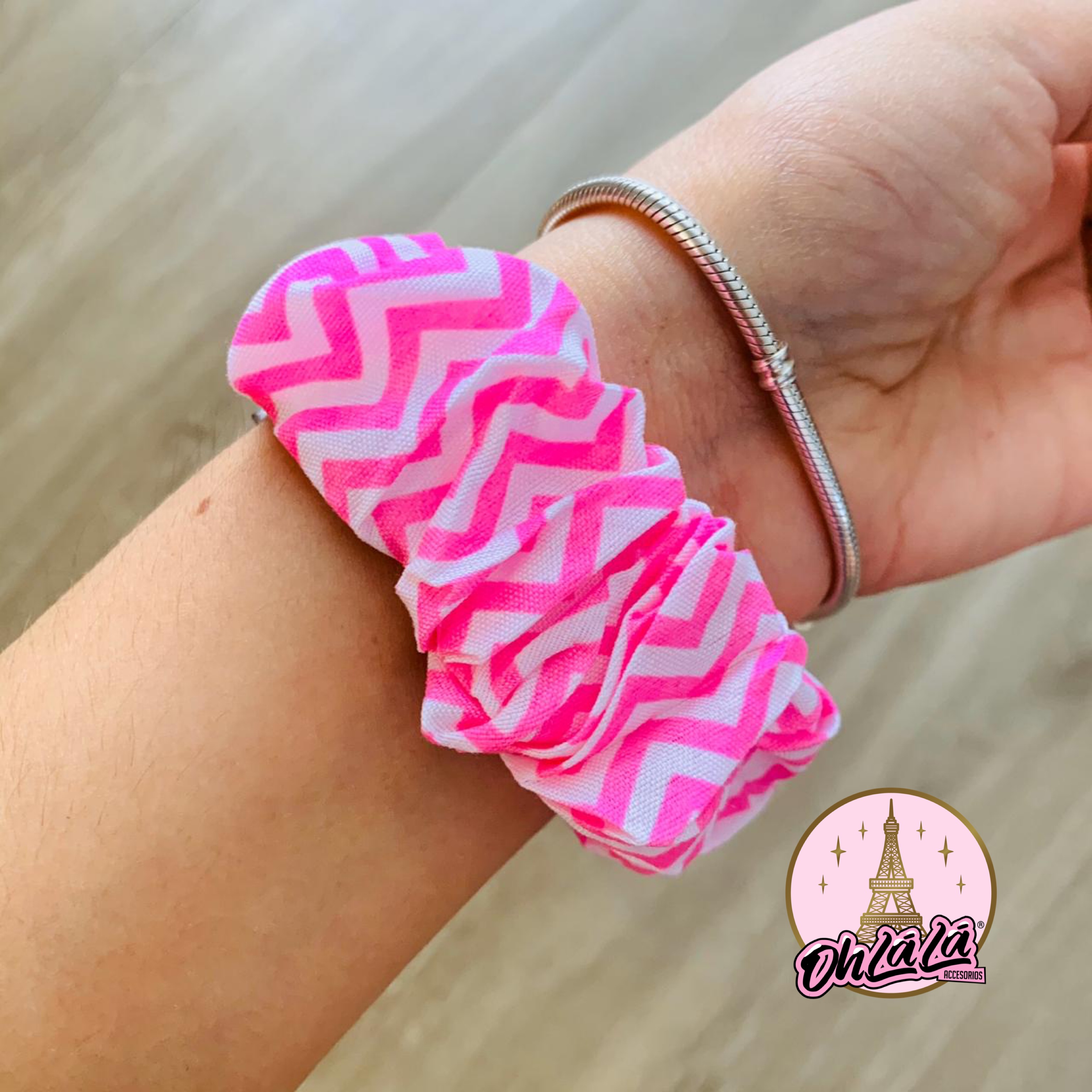 Correa Scrunchie rosada