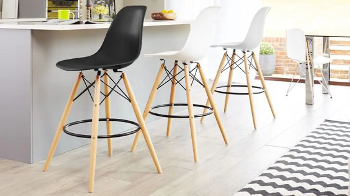Taburete Eames Negro 69cm 6