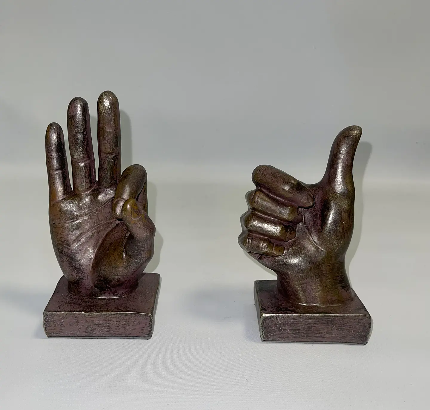 Estatua Mano Positiva 16x8,5x6,5cm  6