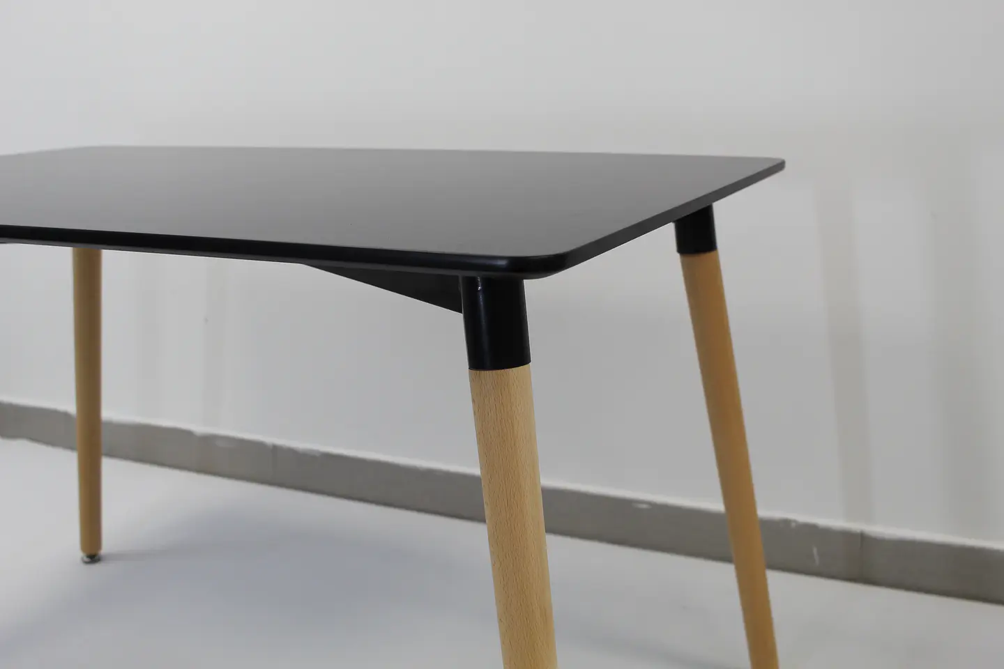 Mesa Rectangular Eames 120x80x75cm 7
