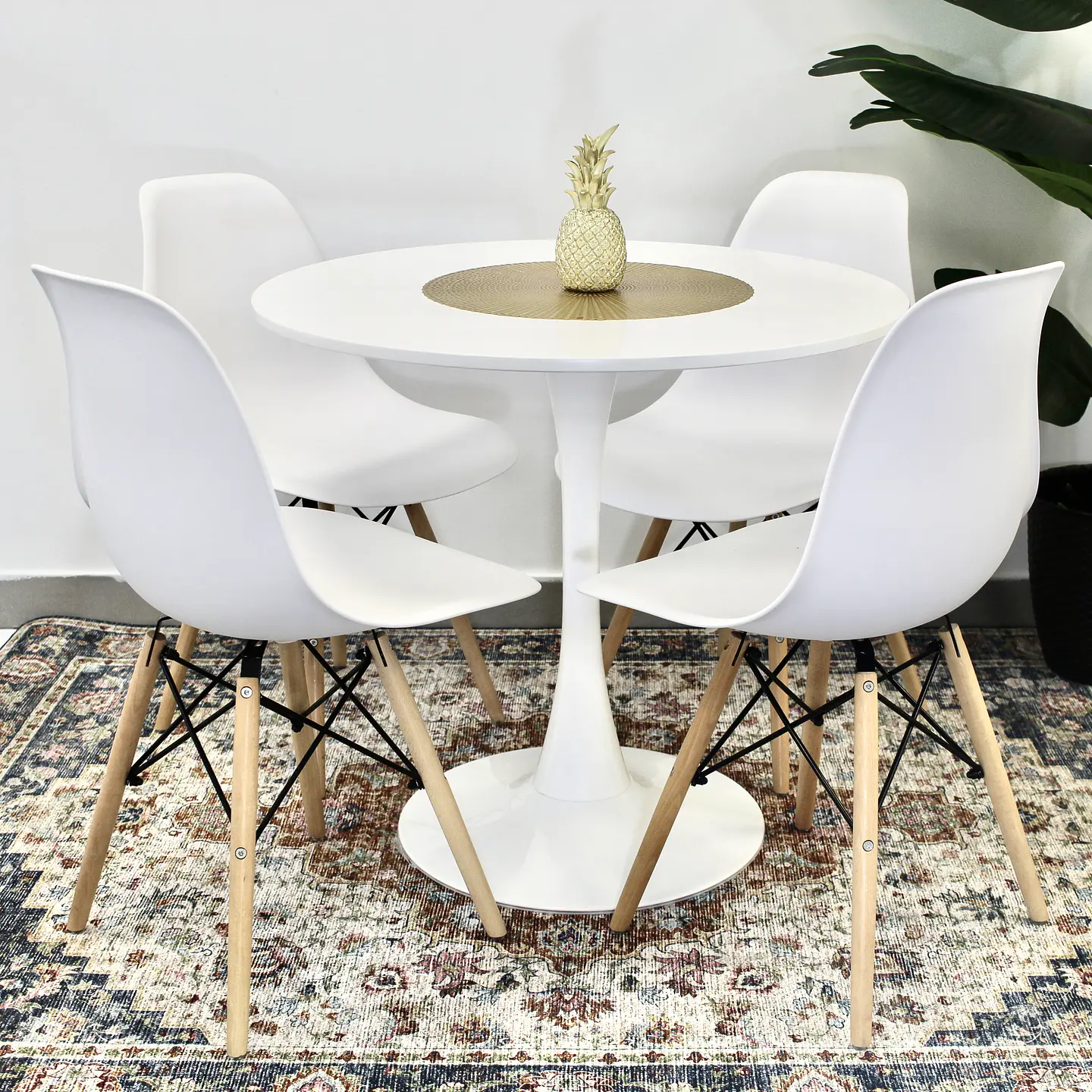 Comedor Redondo Tulip Blanco 80cm + 4 Sillas Eames Clásicas Blanco 9