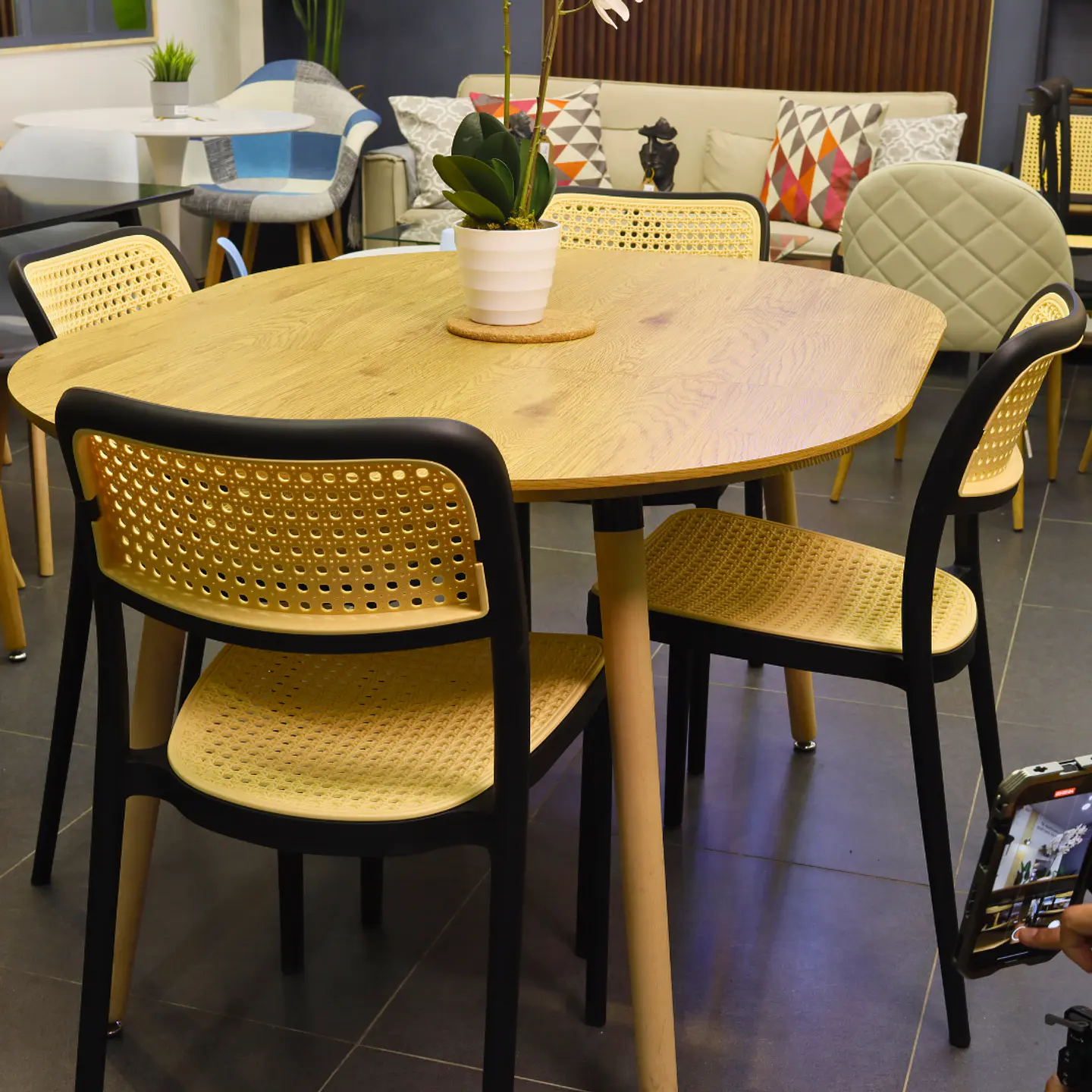 Comedor Wood Extensible + 4 Sillas Aia 8