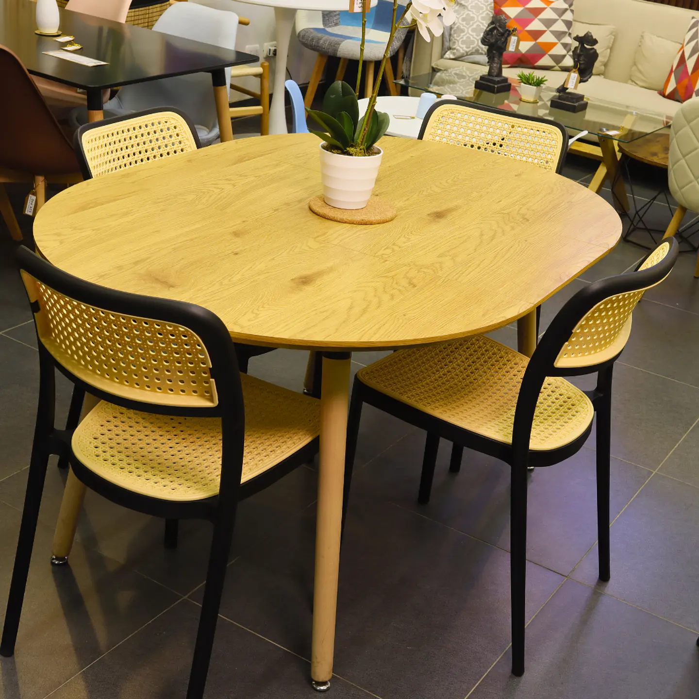 Comedor Wood Extensible + 4 Sillas Aia 9