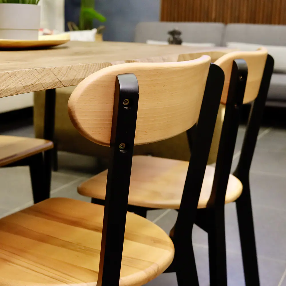Comedor Rectangular Rusti 140x80 + Sillas Soma Negro  2