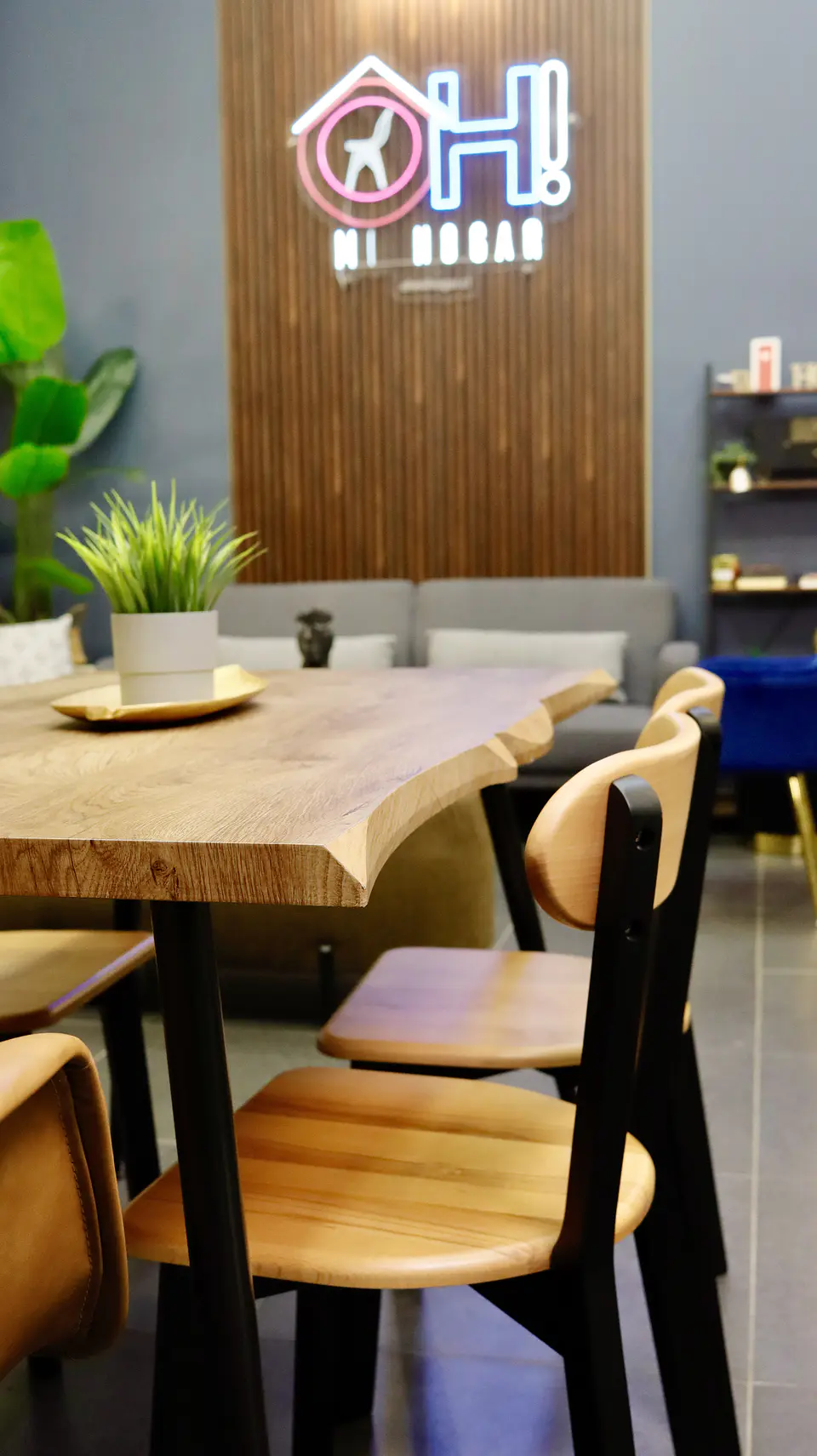 Comedor Rectangular Rusti 140x80 + Sillas Soma Negro  4