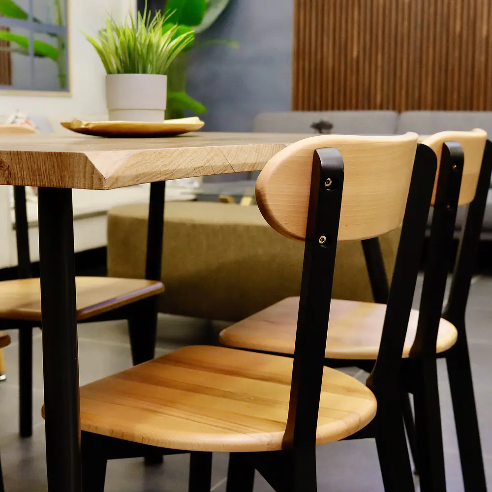 Comedor Rectangular Rusti 140x80 + Sillas Soma Negro  6