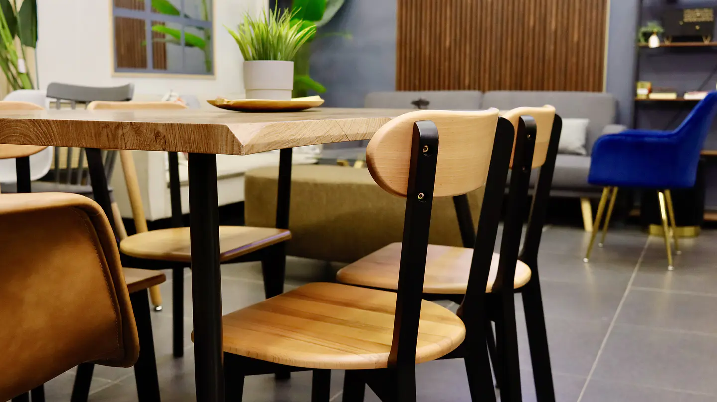 Comedor Rectangular Rusti 140x80 + Sillas Soma Negro  6