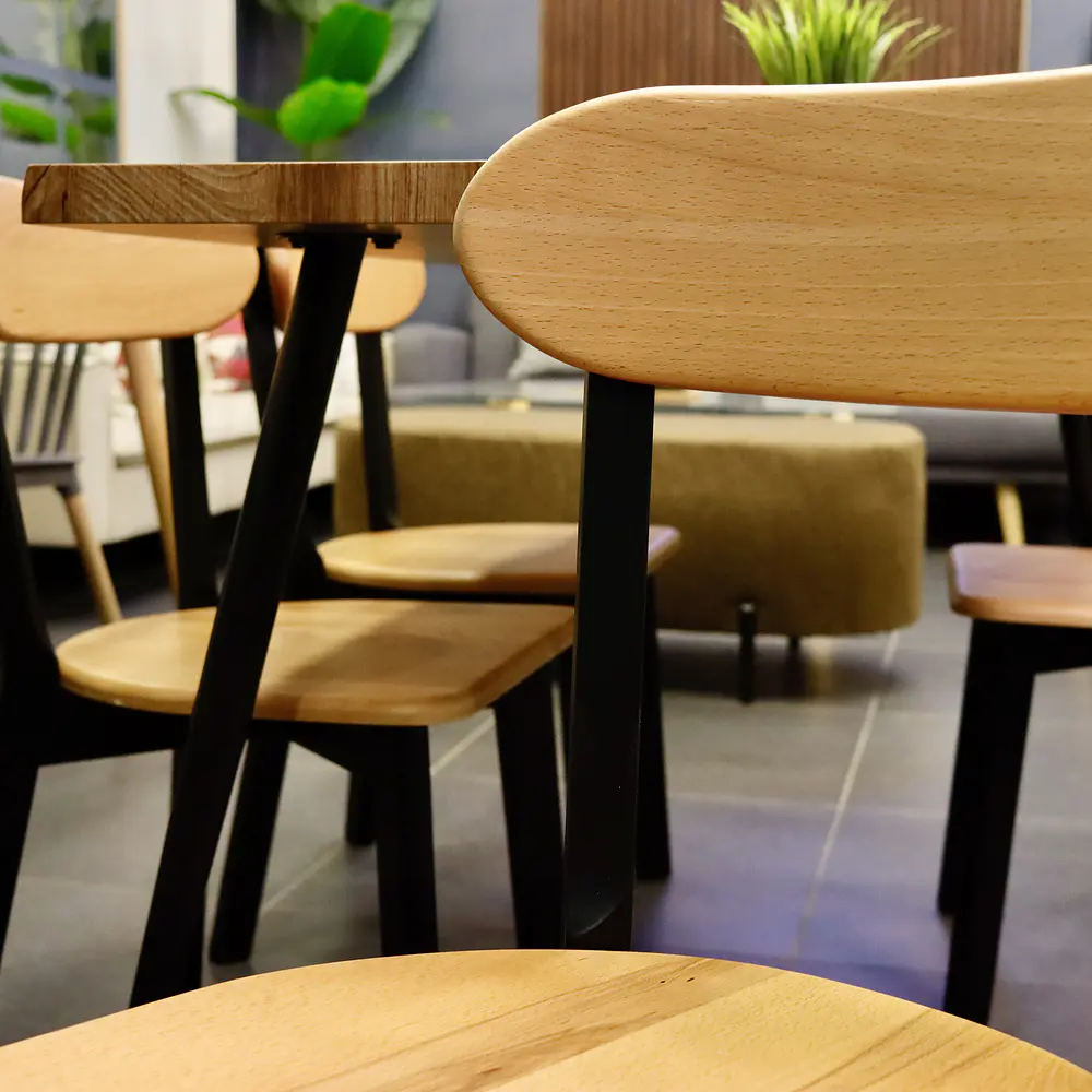 Comedor Rectangular Rusti 140x80 + Sillas Soma Negro  11