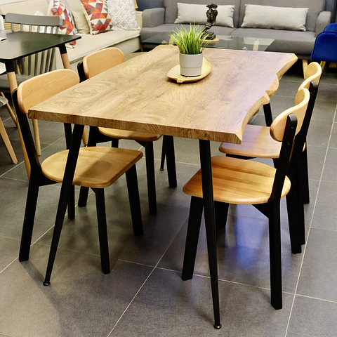 Comedor Rectangular Rusti 140x80 + Sillas Soma Negro 