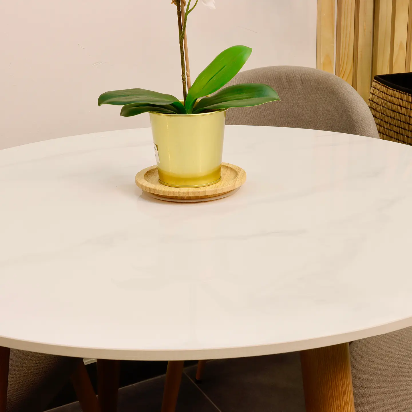 Set Comedor Redondo de Cuarzo + 4 Sillas Lino Oak 8