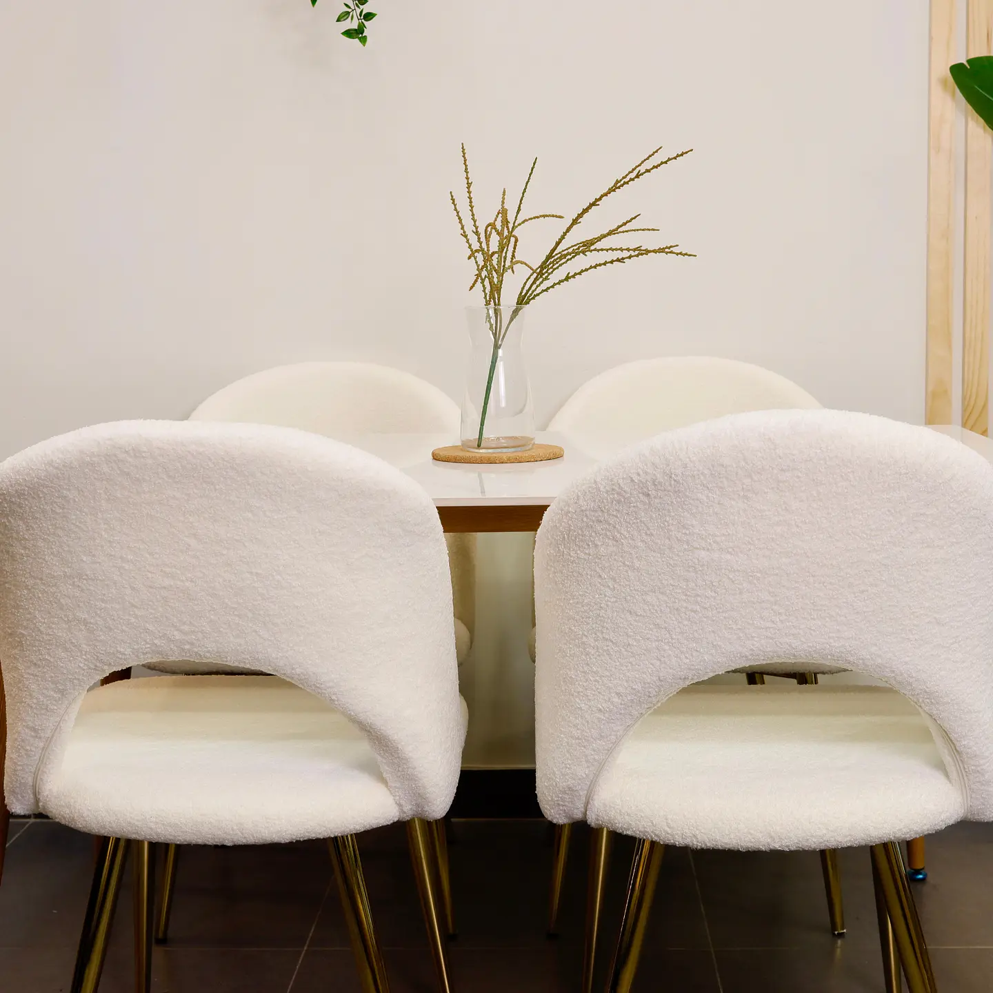 Set Comedor Rectangular de Cuarzo + 4 Sillas Eames Lana Bouclé Blanco   8