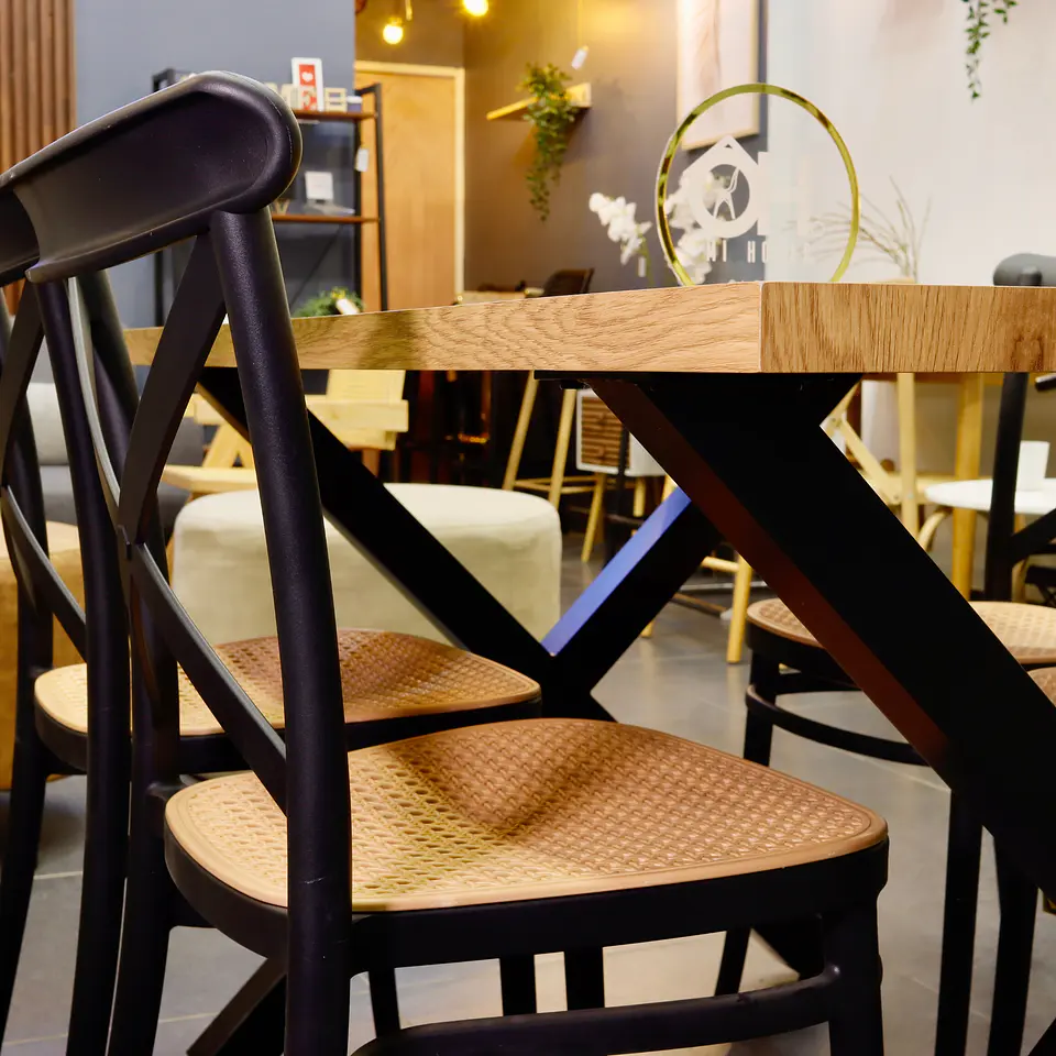 Set Comedor Xtable + Sillas Crossback Top Negro 5