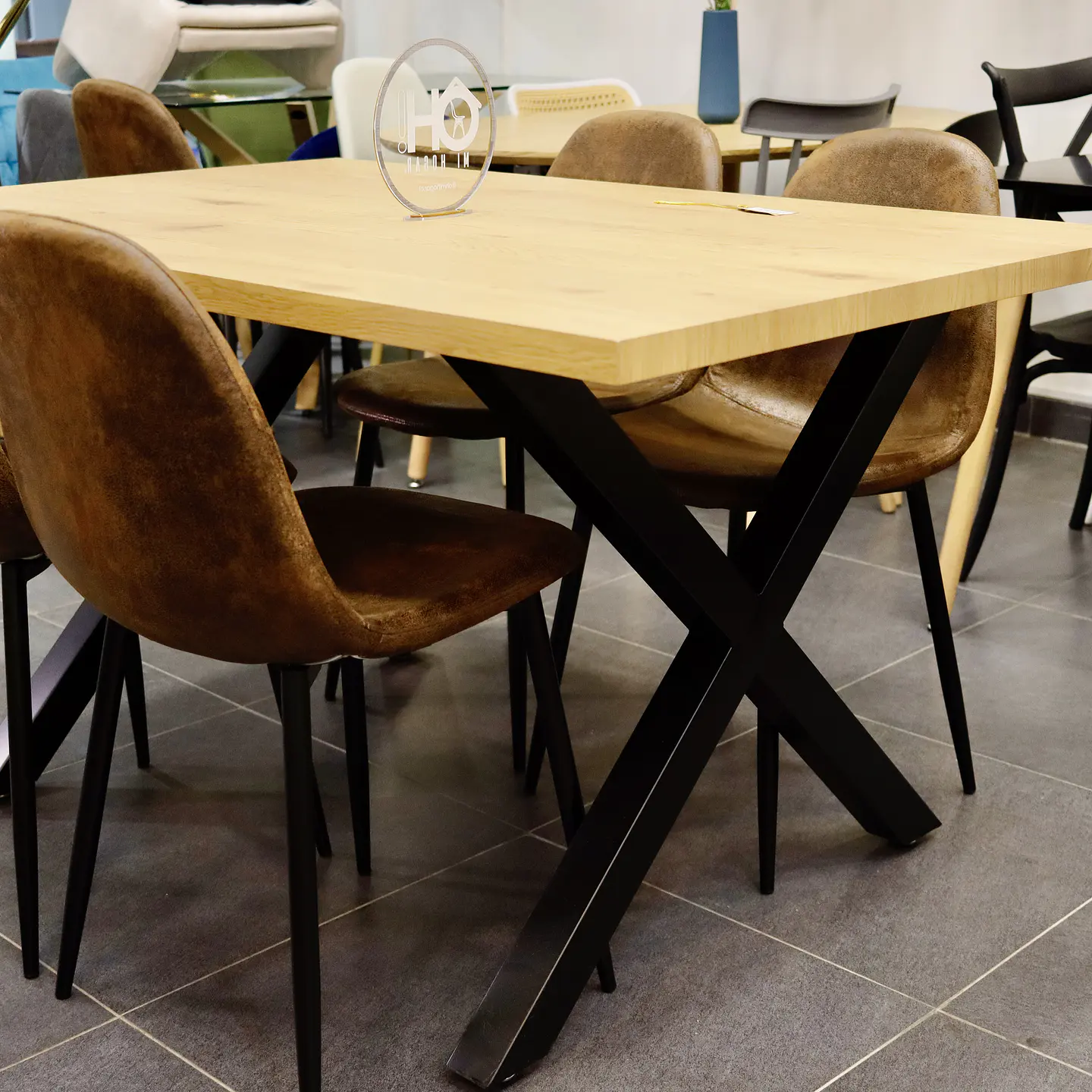 Set Comedor Xtable Wood + Sillas Eames Ecocuero Café 10
