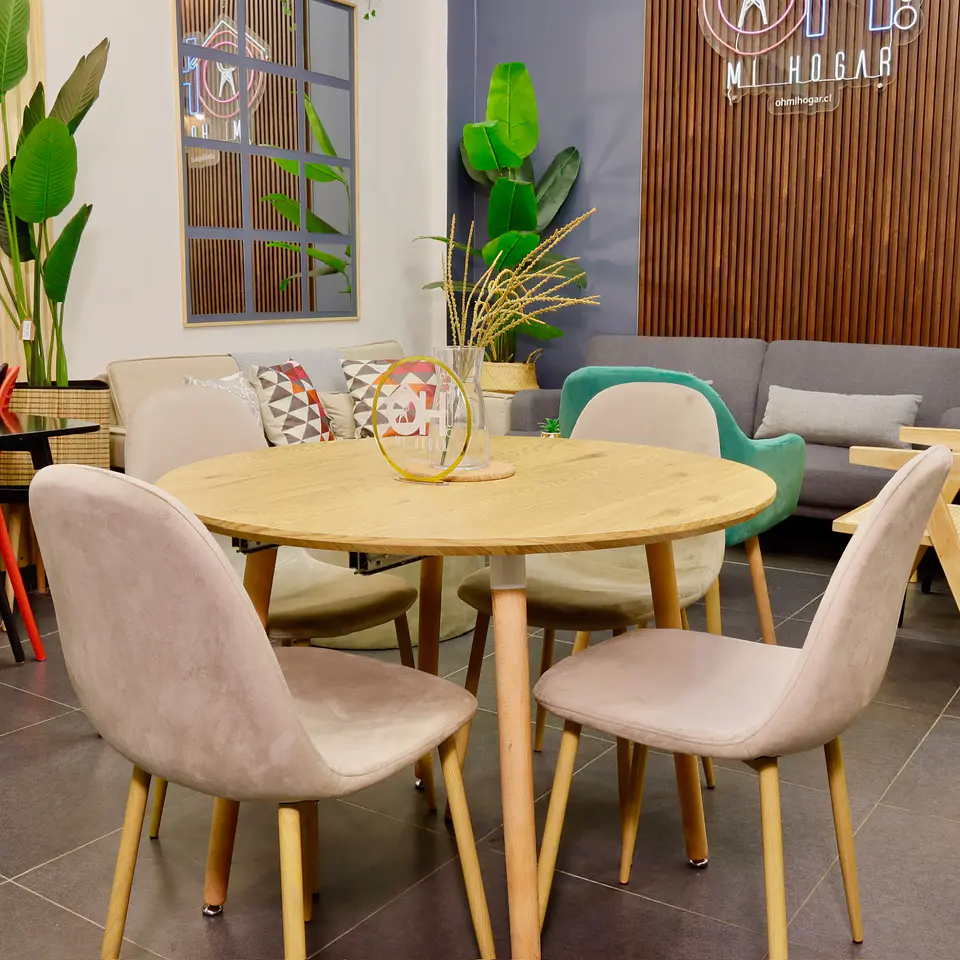 Comedor Extensible Wood (100 - 140 -180 cm) + Sillas Eames Velvet 14