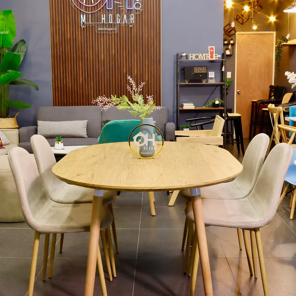 Comedor Extensible Wood (100 - 140 -180 cm) + Sillas Eames Velvet 18