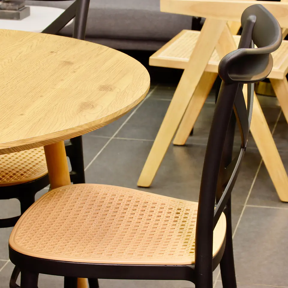 Comedor Extensible Wood (100-140-180 cm) + Sillas Crossback Top 5