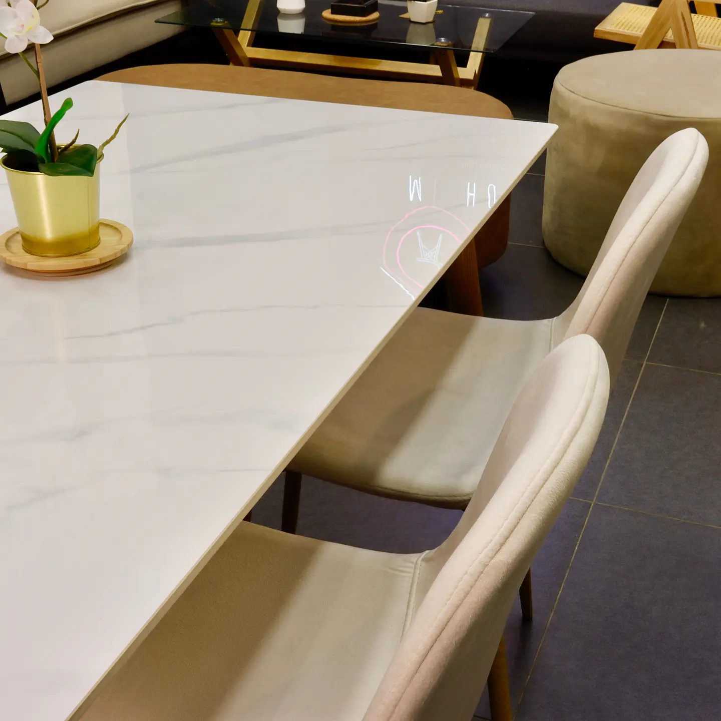 Mesa de Comedor de Cuarzo Calacatta Soft (120x80cm, 140x80cm, 160x80cm, 180x100cm) 4