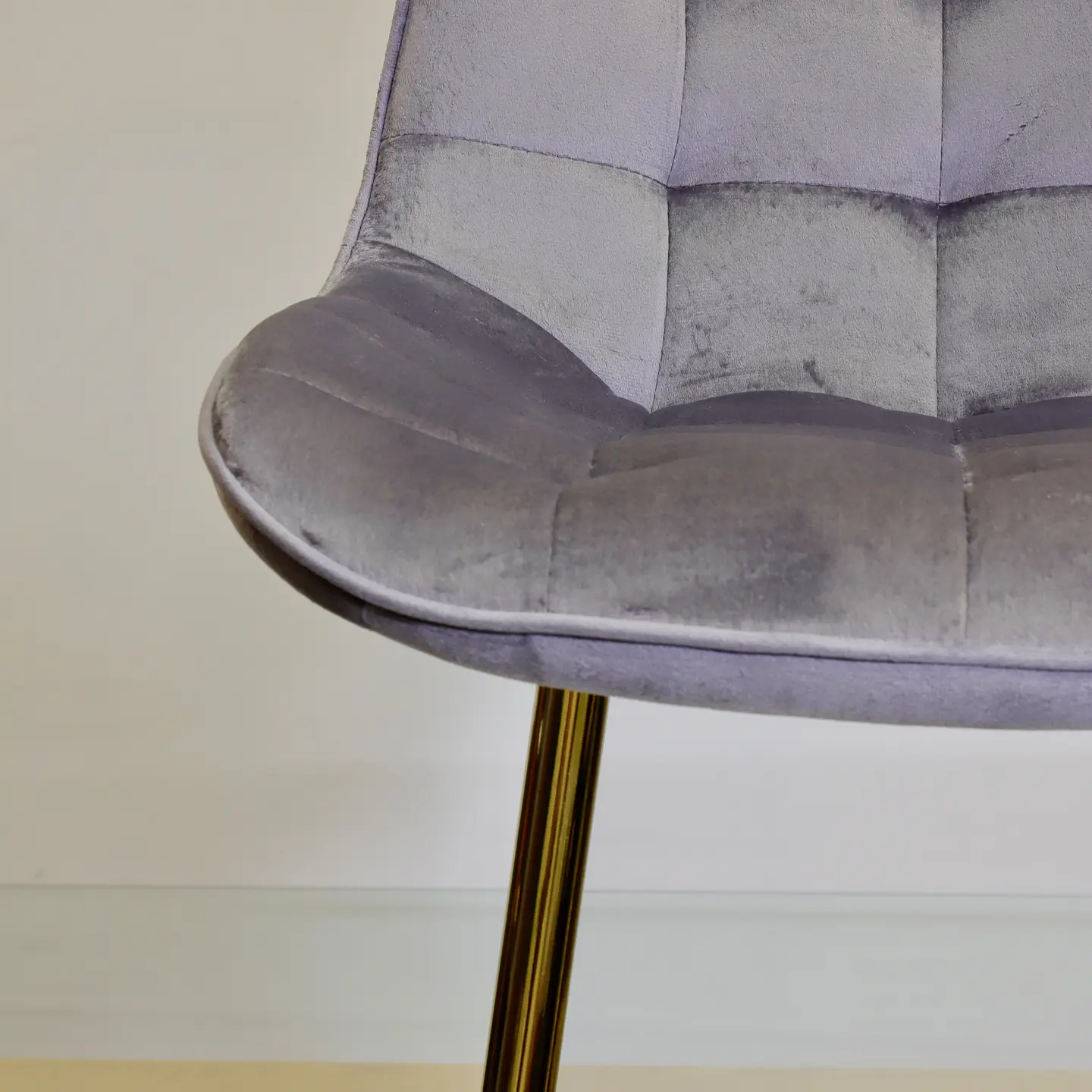 Silla Milano Patas Doradas  8