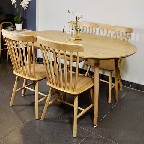 Comedor Extensible Wood (100x100cm a 140cm & 180cm) + Sillas Windsor de Madera