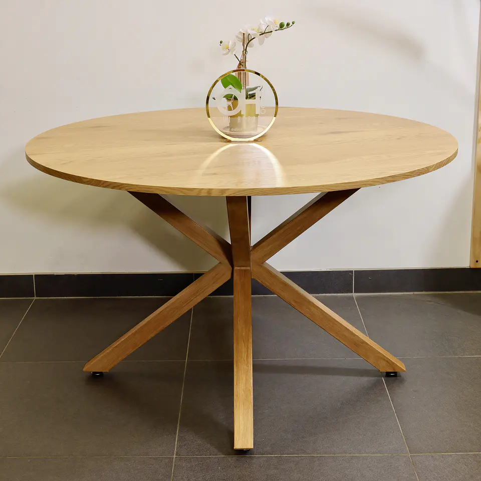 Set de Comedor Ohmioh Mesa Redonda Natural de 120 cm + 4 Sillas Plegables de Madera 9