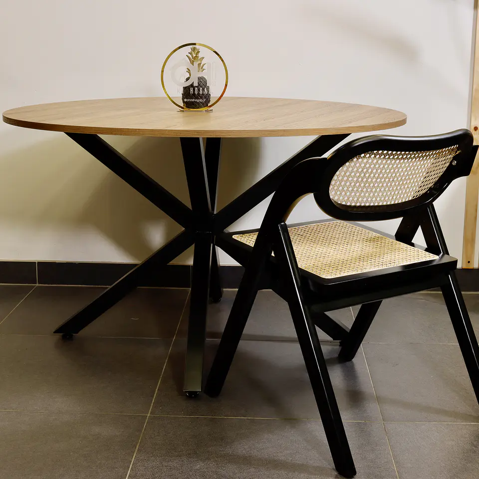 Set de Comedor Ohmioh Mesa Redonda Natural de 120 cm + 4 Sillas Plegables de Madera 14