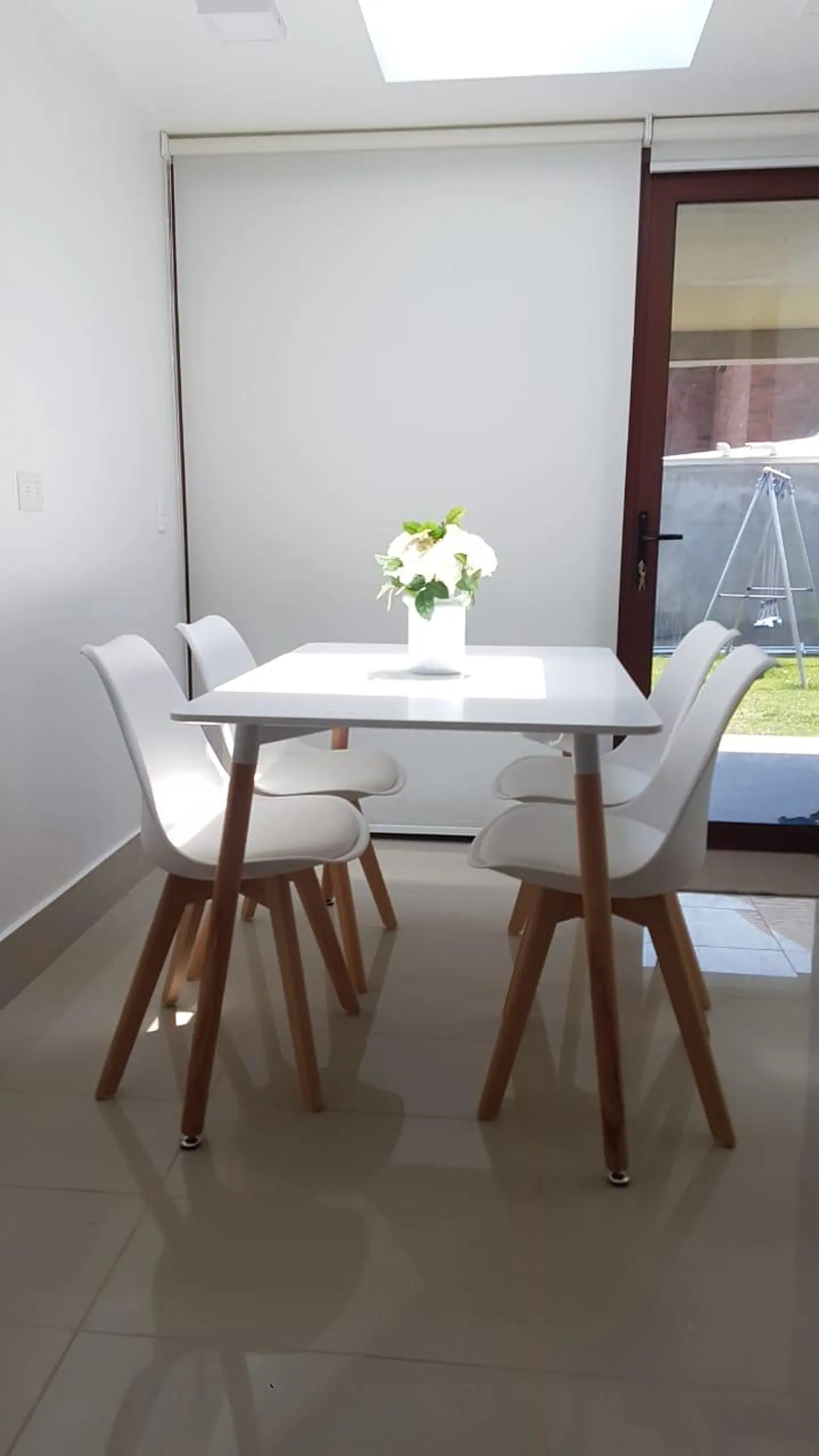 Set Juego de Comedor Mesa Rectangular 120x80cm + Sillas Oak Acolchadas 17