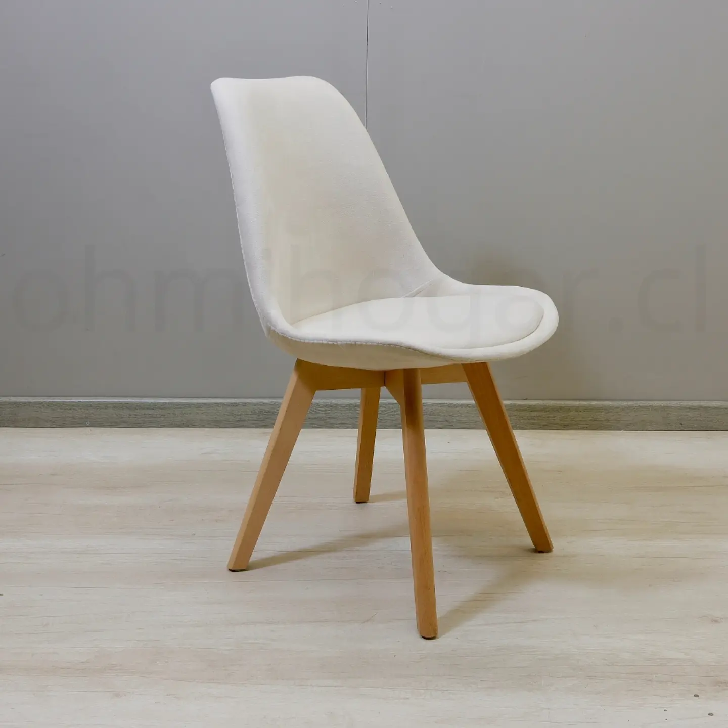 Silla Eames Tulip Velvet Acolchada 3
