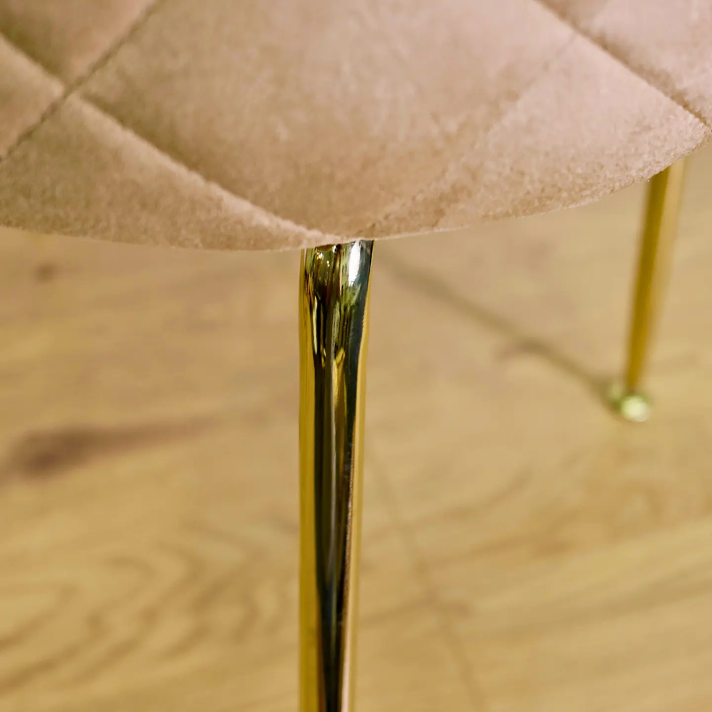 Silla B Gold 23