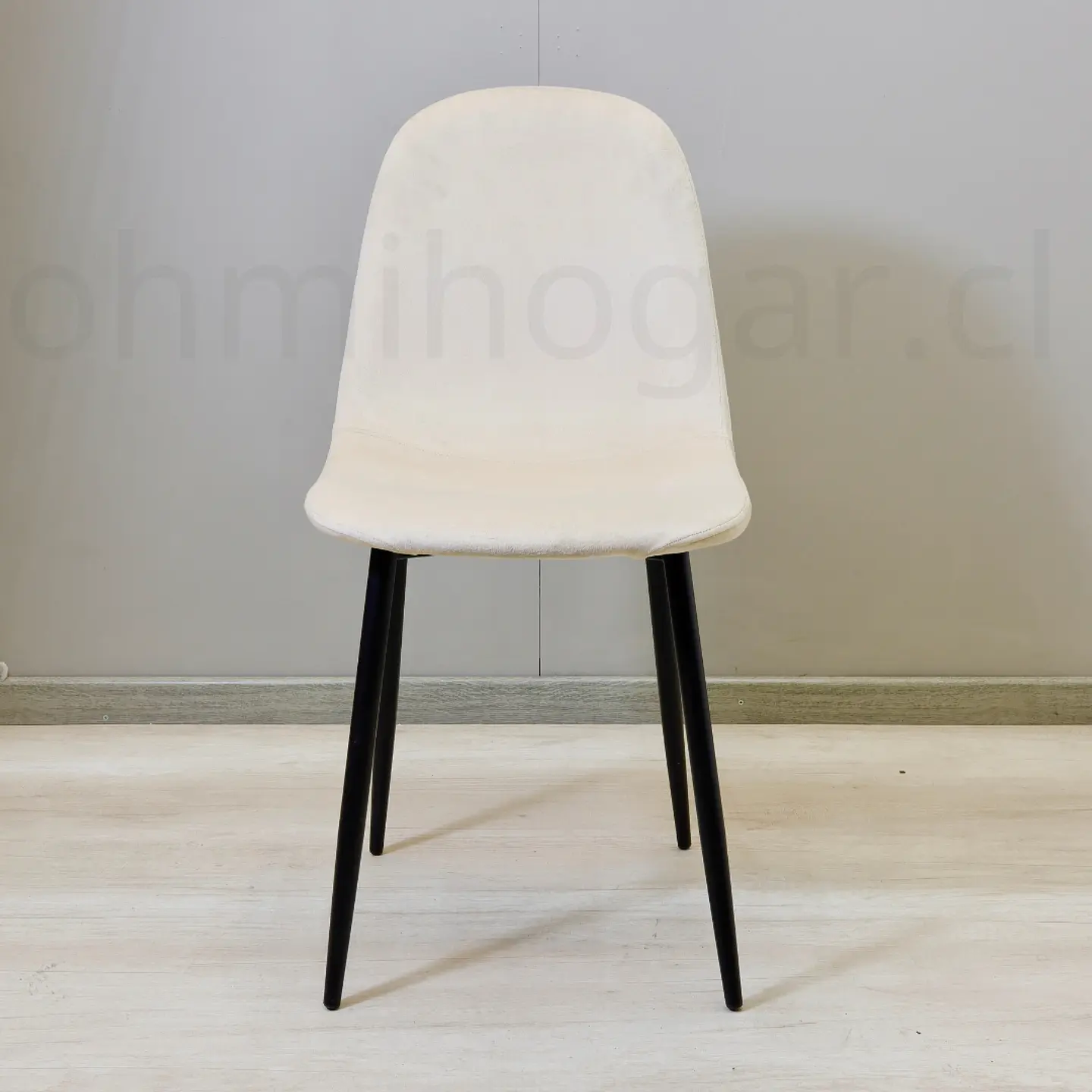 Silla Eames Velvet PN 8
